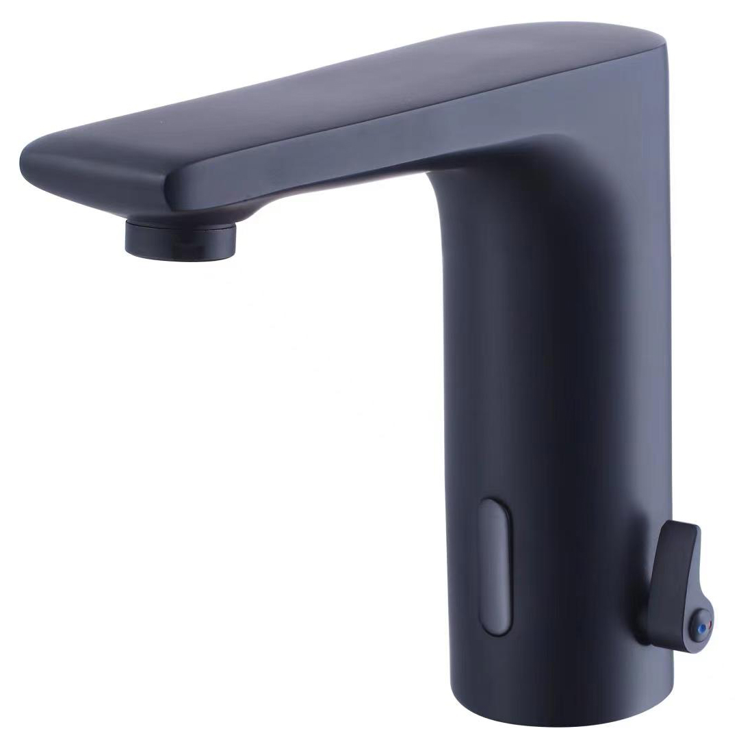 9006B Touchless (Sensor) Faucet (Black)